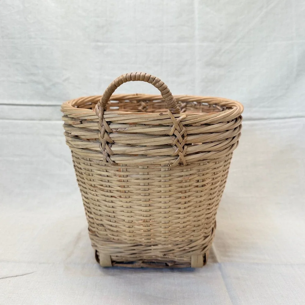 Unbranded style it